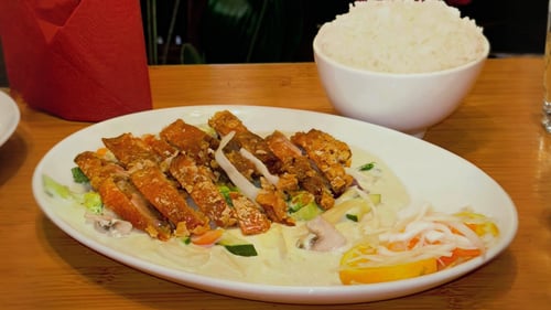 Gebackene Ente in Kokosmilch