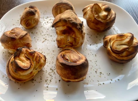41.  Pizzabrötchen ohne Füllung Knoblauch 