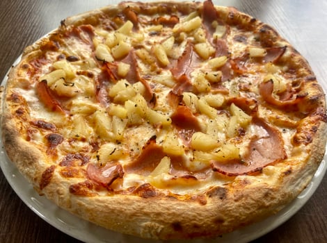 7. Pizza Hawaii