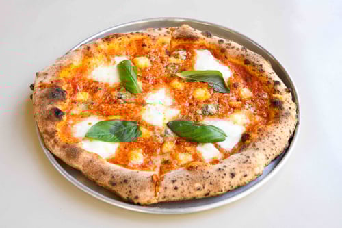 Pizza Quattro Formaggi Pizza Quattro Formaggi