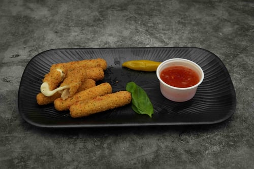 Mozzarella-Sticks 7 Stück Mozzarella-Sticks 7 Stück