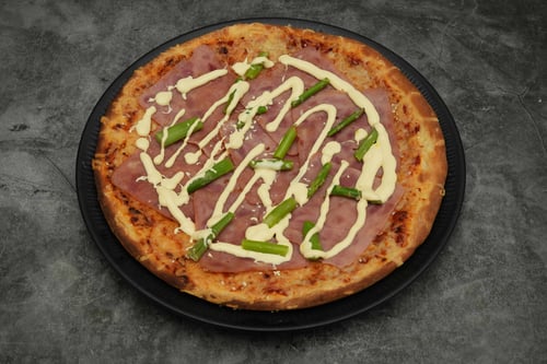 Pizza Schinken Hollandaise Pizza Schinken Hollandaise