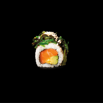 Wakame Salmon Roll
