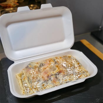 Blini mit  frischen Erdbeeren und Nutella