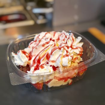 Erdbeer-Schlagsahne-Genuss