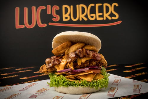 Luc's chicken burger