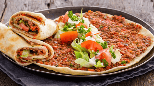 Turkse pizza salade apart