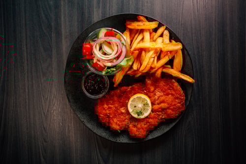 SCHNITZEL LOVE