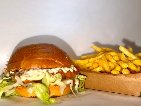 Clasic Crispy Chicken Burger (Menu) Clasic Crispy Chicken Burger (Menu)