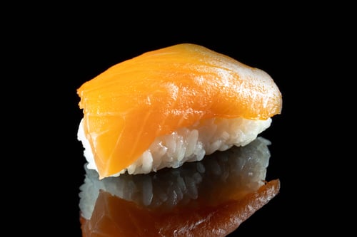(51) Lachs Nigiri 