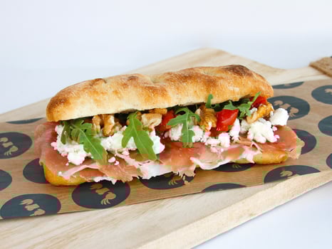 Broadje Parmaham geitenkaas