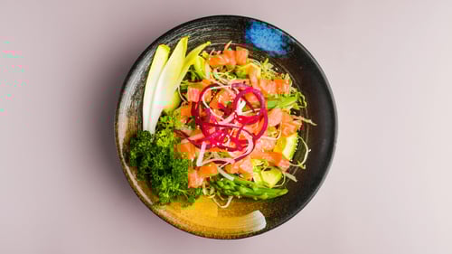 59. Sashimi-Salat