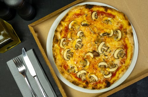 Pizza Funghi	