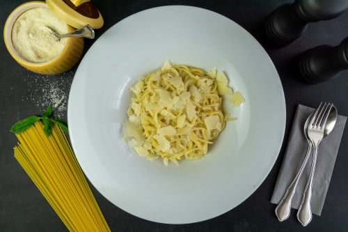 Spaghetti all Parmigiano mit Garnelen	