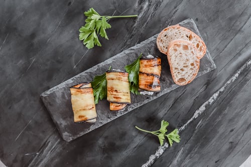 Israelische Feta-Auberginen-Röllchen (3 Stück)