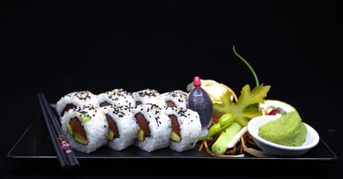 Uramaki Tekka Avocado Roll