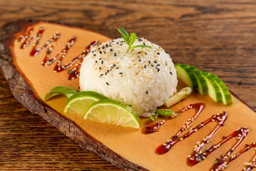 Kleine Portion Sushi Reis