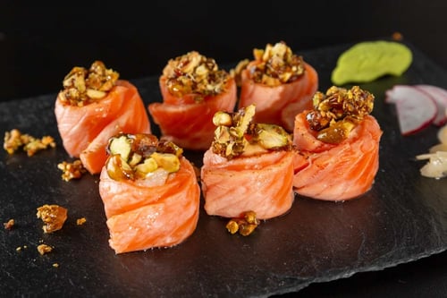 Aburi Lachs Gunkan 6stück	