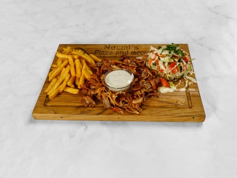 Drehspieß Teller Pommes Drehspieß Teller Pommes