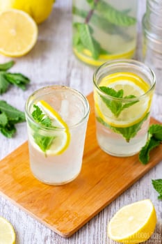 Huisgemaakte Limonade (munt & limoen) 