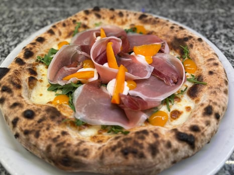 Monatspizza Monatspizza