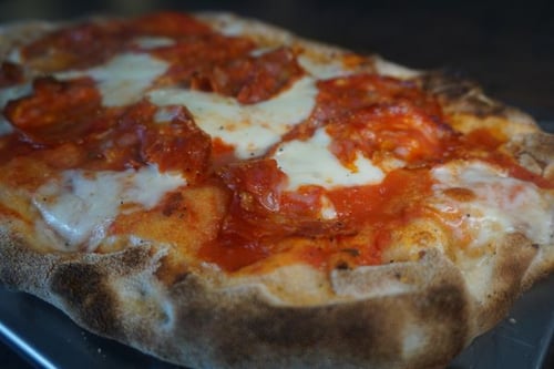 Pinsa Salame Piccante