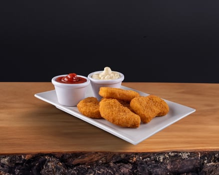 Chicken Nuggets mit Dip Chicken Nuggets mit Dip