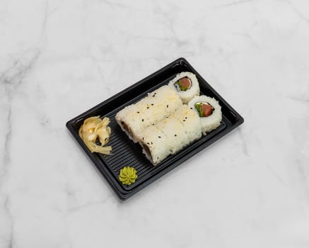 Inside-Out Tekka mit Masago Inside-Out Tekka mit Masago