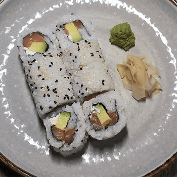 Sushi-Inside-Out Sake Avo Sushi-Inside-Out Sake Avo