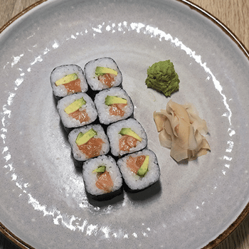 Maki Sake Avo Maki Sake Avo