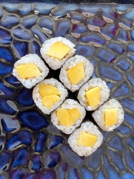 Mango Maki