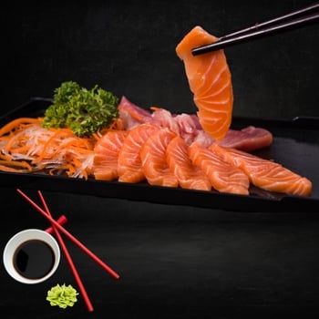 Sashimi salmone