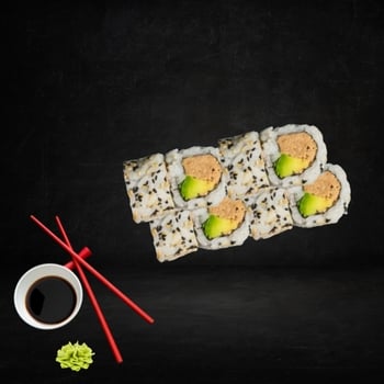 TUNA ROLL (8 STÜCK)