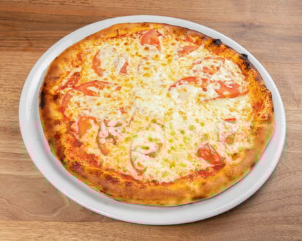 13. Pizza Mozzarella