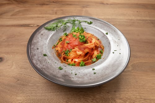 81. Tagliatelle Napoli