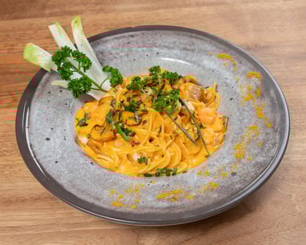 60.  Spaghetti Mare e Monti