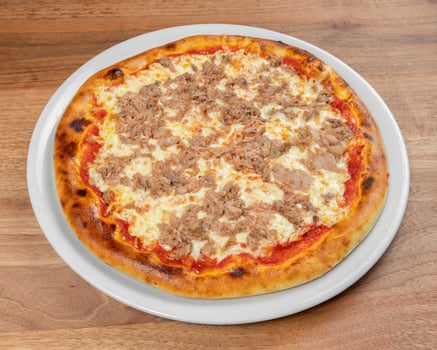 03. Pizza Tonno