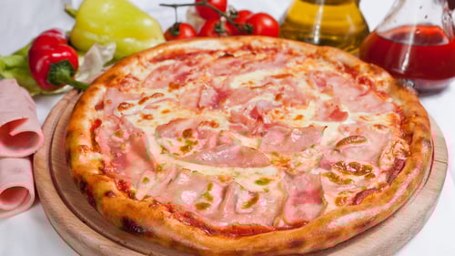 Pizza Schinken