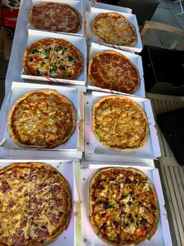 Pizza Fantasia mit Oregano ø 40cm