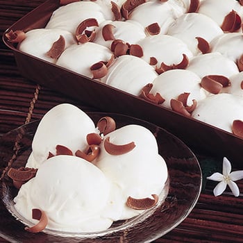 Profiterol mit Weißer Schokolade Profiterol mit Weißer Schokolade