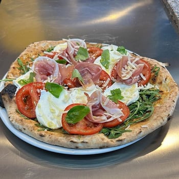 Pizza contadino Pizza contadino