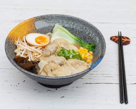 Wonton shoyu ramen