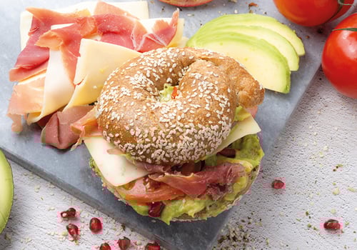  Avocado Schinken Käse Bagel