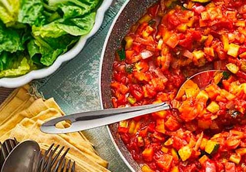 Pasta Bolognese mit Wurzelgemüse