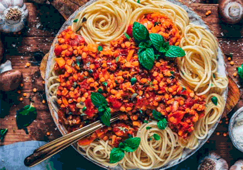 Linsenbolognese mit Pasta