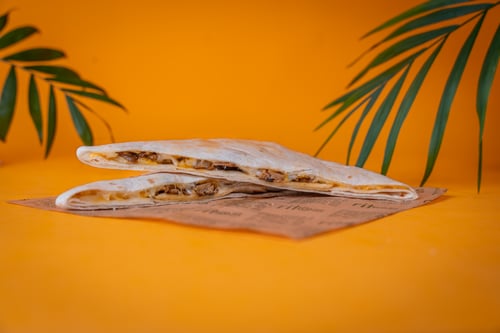 Quesedilla met Adobo Chicken