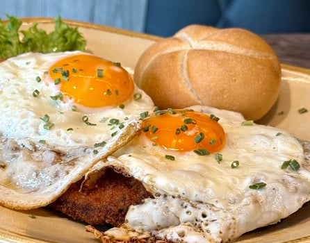 Spiegeleischnitzel Spiegeleischnitzel