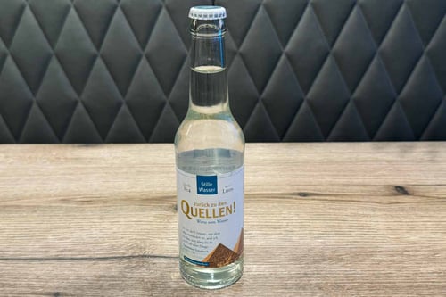 Wasser still 0,33l Wasser still 0,33l