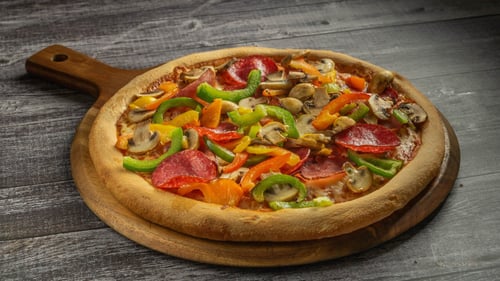 Pizza 4 Jahreszeiten