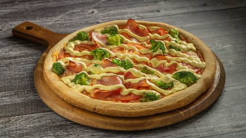 Pizza Hollandaise